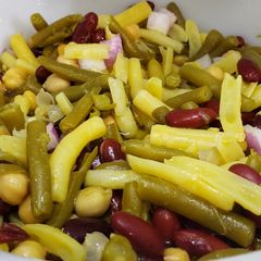 A picture of Bean salad.