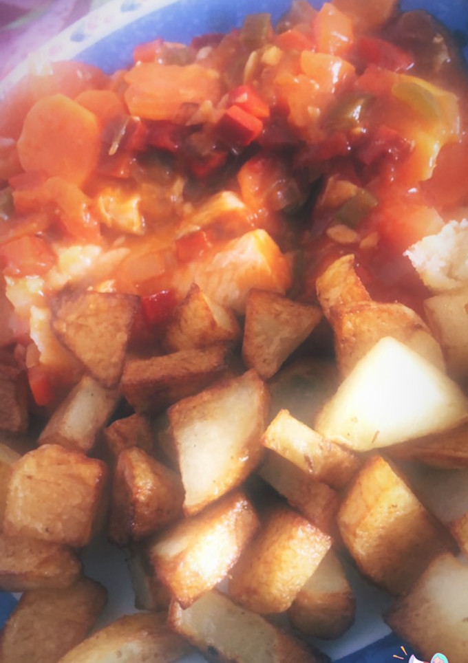 Una foto de Bacalao en sanfaina con patatas