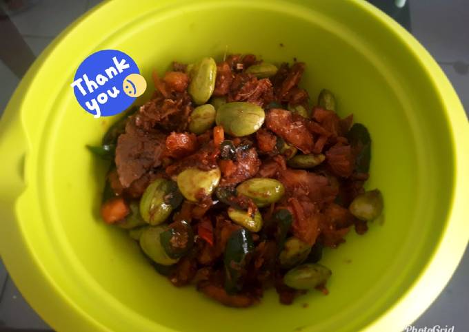 Langkah Mudah untuk Membuat Oseng Ikan Asin/Kering Pete Cabe Hijau Anti Gagal