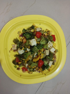 બ્રોકોલી સલાડ/શાક (Broccoli Salad/Sabji recipe in Gujarati) રેસીપી મુખ્ય ફોટો
