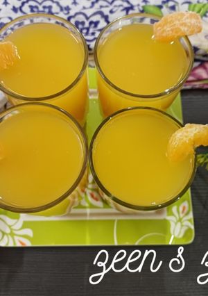 A picture of Fresh Mandarin Juice.