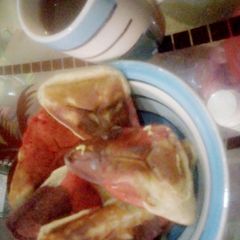 A picture of Chocolate red valvet and banana toasted cake.