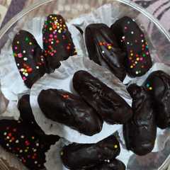 Kurcok (Kurma Coklat) রেসিপির প্রধান ছবি