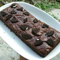 A picture of Brownies Oreo Shiny Crust.