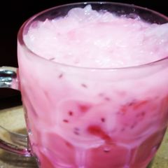 A picture of Milk rooh afza.