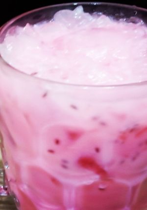 A picture of Milk rooh afza.