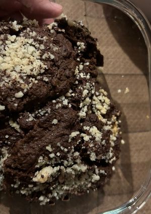 Foto resep Chocolate and salted macadamia cookies
