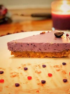 A picture of Blueberry cheesecake.