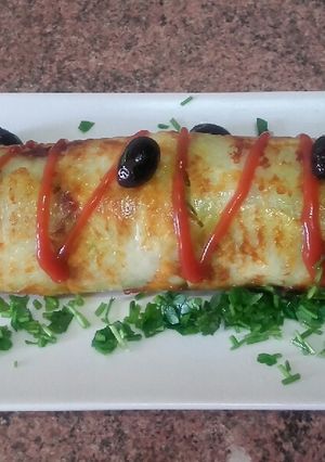 Foto principal de Rollo de patata relleno con pollo y verdura / comida de Marruecos