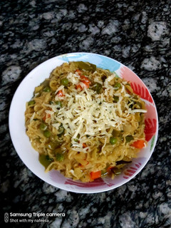 A picture of Veggieee maggieee.