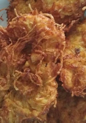 Foto resep Bakwan Udang Berserabut Wortel Ala raditya