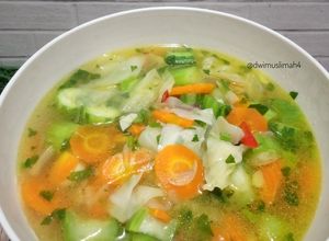 Foto resep Sayur Bening Wortel, Kol, dan Kisik