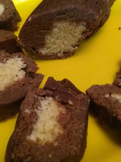 A picture of Coconut Swiss Roll.
