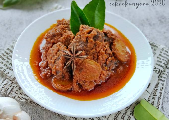 Rendang daging sapi