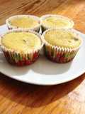 Muffins de cornmeal con coco y arándanos