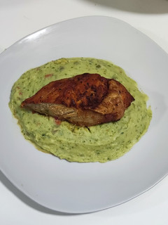 Una foto de Puré al cilantro con pulpa de cerdo