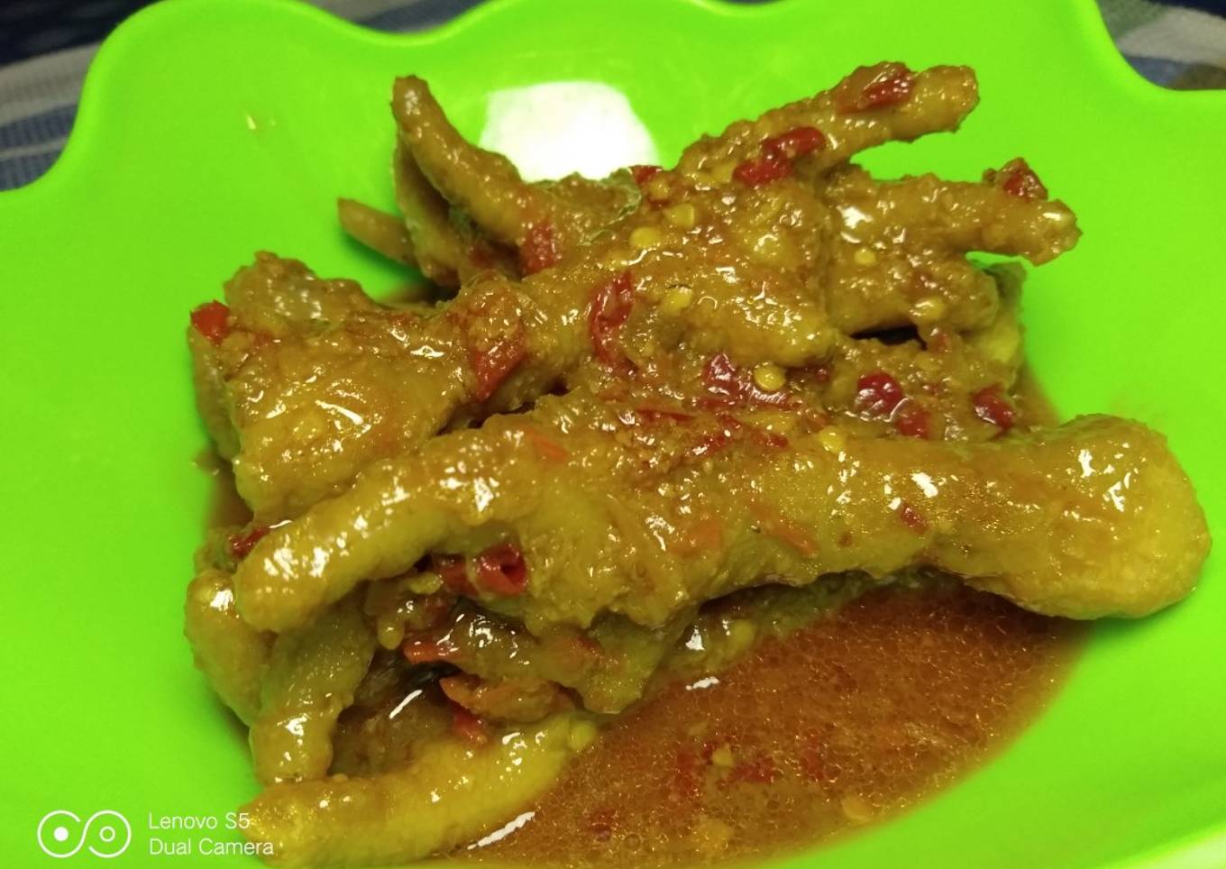 Ceker Maknyus Bumbu Merah