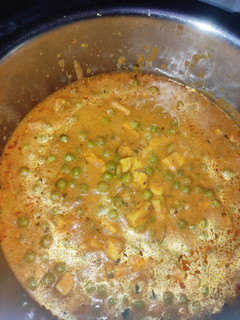 मटर पनीर (matar paneer recipe in Hindi) रेसिपी मुख्य फोटो