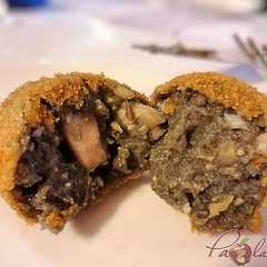 Una foto de Croquetas de chipirones con Thermomix