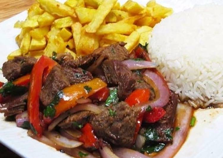 Lomo saltado de carne