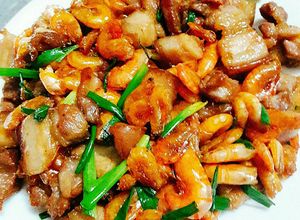 Hình của món Tôm Rang Thịt Ba Chỉ 🦐 🐷.