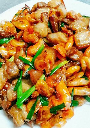 Hình của món Tôm Rang Thịt Ba Chỉ 🦐 🐷.
