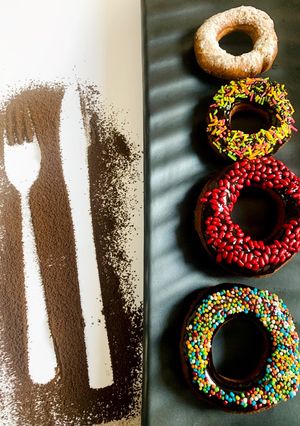 A picture of Donuts.