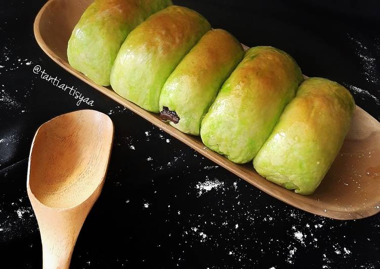 40. Roti Sisir Pandan