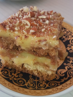 Una foto de Postre húmedo de café, vainillas y crema pastelera!!!🥧