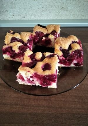 Pihe-puha meggyes pite recept fotója