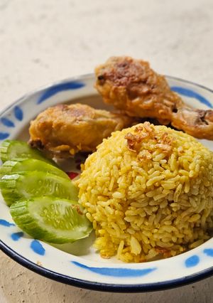Foto resep Nasi Kuning Ayam Crispy