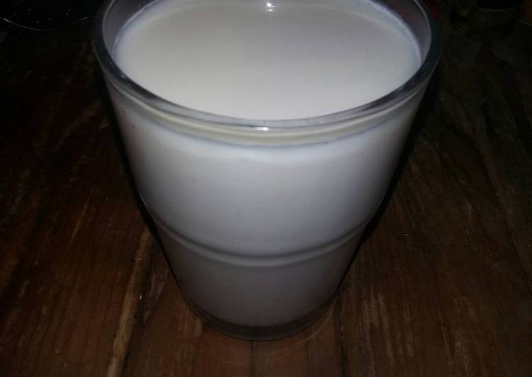 Agua de horchata natural