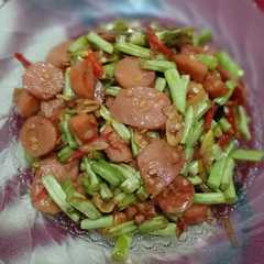 A picture of Tumis buncis sosis.