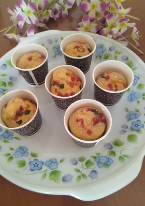 A picture of Cinnamon flavoured cup cakes.