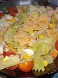 Ensalada de pajaritas con vegetales