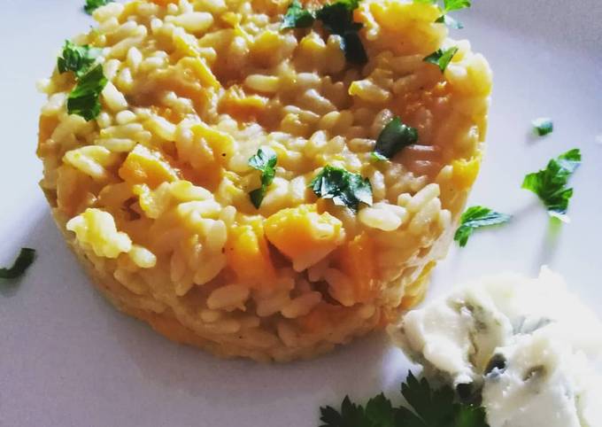 Passi a Preparare Veloce Risotto con zucca e gorgonzola