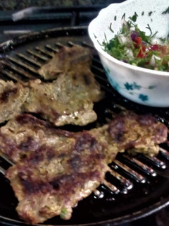 Una foto de Lomo de Res Asado con Chimichurri