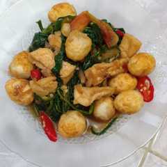 รูปของ Tumis kangkung tahu puyuh