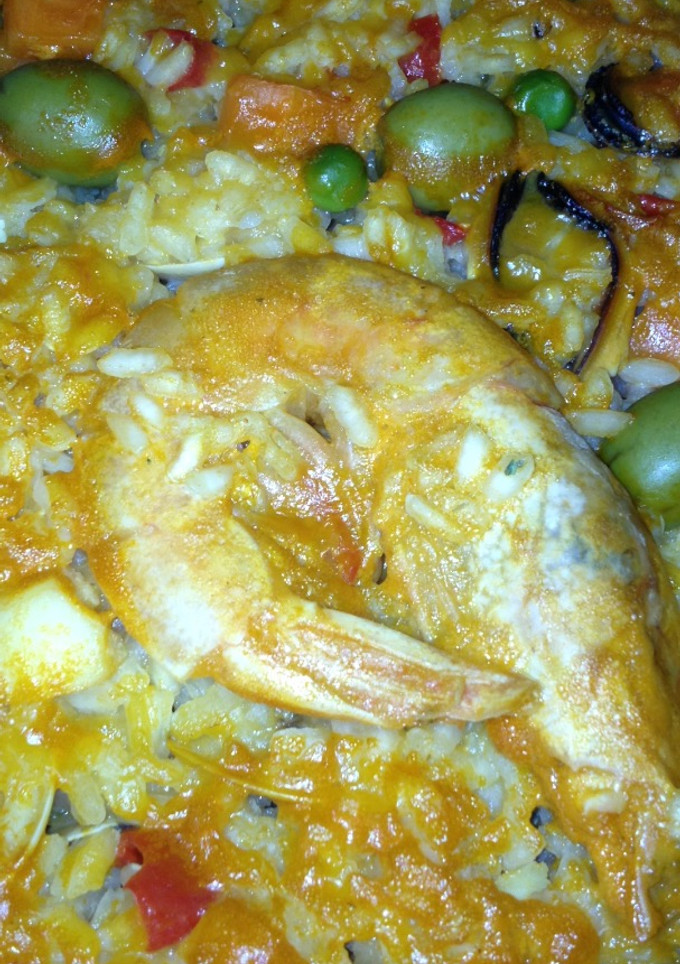 Una foto de Paella de mariscos
