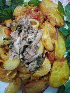 عکسی از دستور ماکارونی با تن ماهی