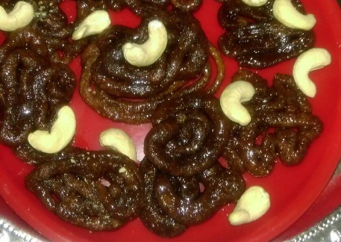 Chocolate Jalebi Recipe by Shashi Tewarii - Cookpad