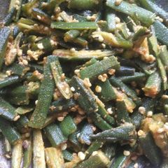 A picture of Indian fry bhindi.