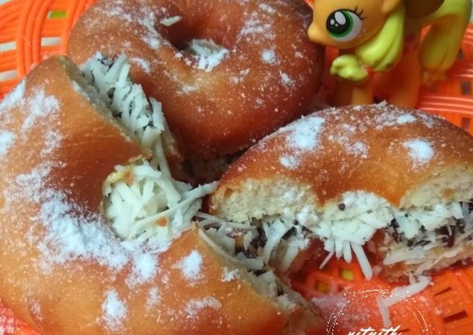 Yuk intip, Resep buat Donat Coklat Keju Susu dijamin enak