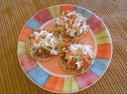 Una foto de sopes con maseca con papa
