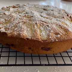A picture of Betty apple cake.