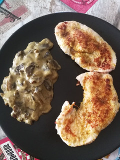 Foto principal de Filetes de pavo al curry con guarnición de setas