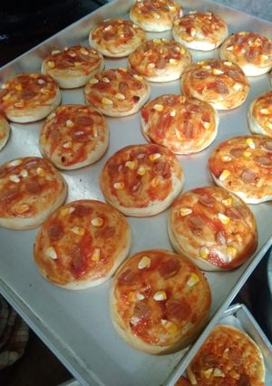 Foto resep Pizza mini ala dapur Rara (bisa dijual 2000an)