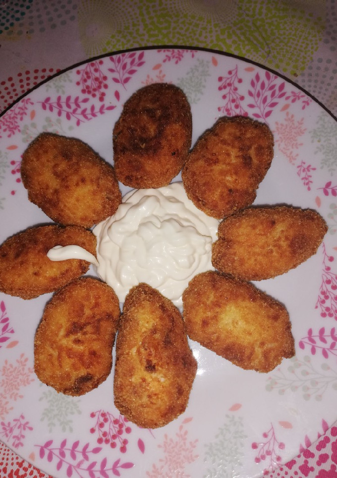 Una foto de Croquetas de merluza y gambas