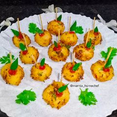 A picture of Goli Idli.