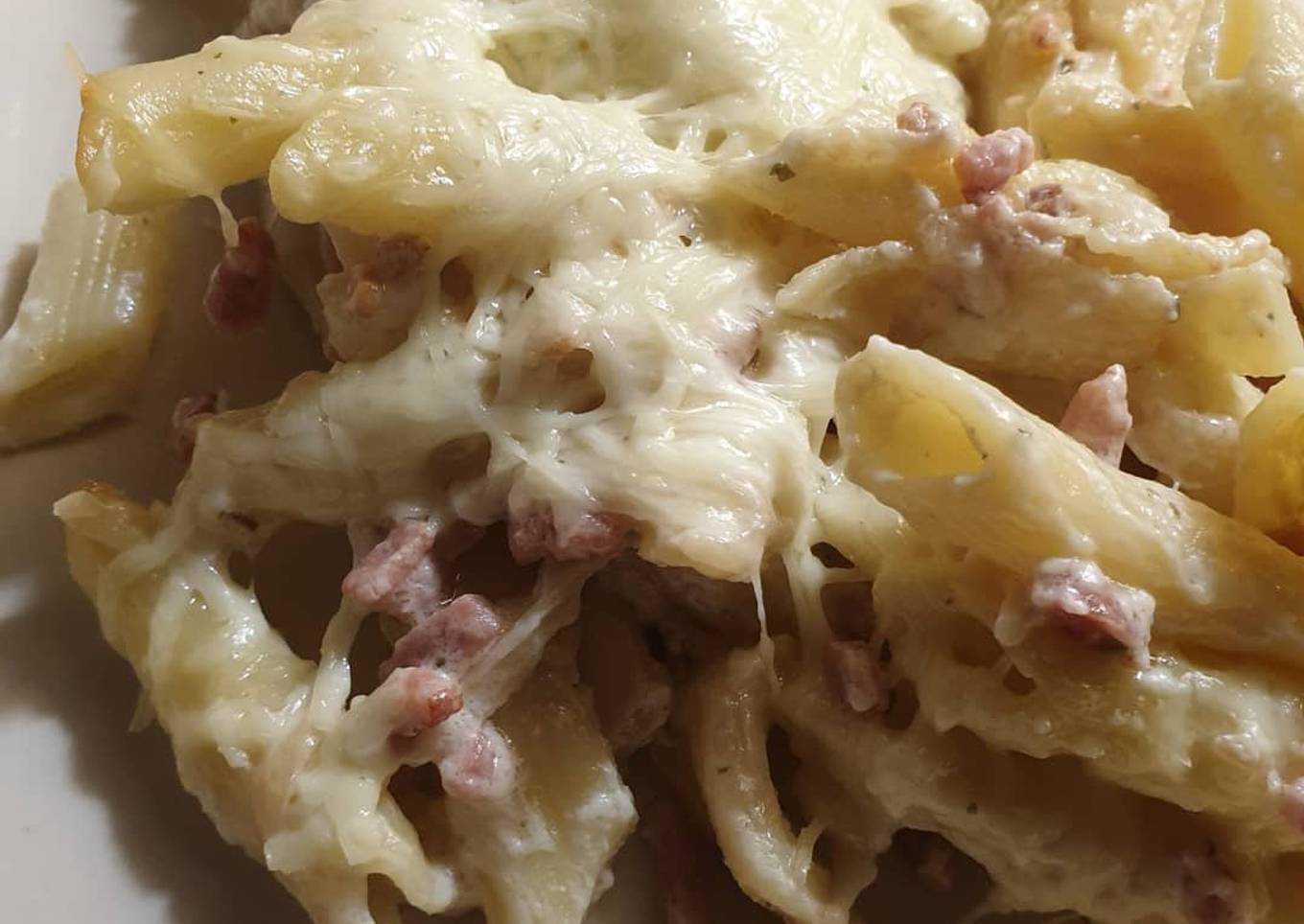 Gratin de pâtes façon carbonara au boursin
